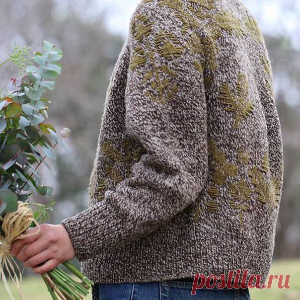 Bouguet от Junko Okamoto

Пряжа:
Pioneer / A Verb for Keeping Warm. См. ссылку
Примерный расход:
Основной цвет ((MC)) Quill – 395 г.
Контрастный цвет ((CC)) - Dried Hops – 95 г.
Спицы:
Круговые спицы 4 мм, 3.5 мм, 3.25 мм с длиной лески 40