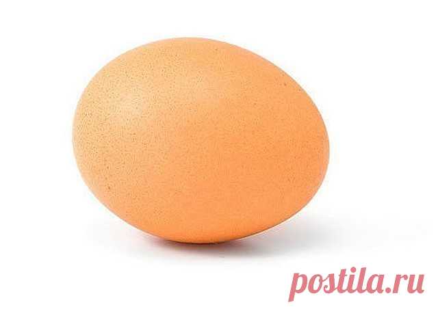 Снятие негатива с человека и лечения несложных болезней сырым яйцом.

Перед сном: В стакан, наполовину наполненный водой , вбить сырое яйцо ( не размешивать). 
Над стаканом произнести: «все худое, все плохое пусть вытекает в этот стакан», поставить у изголовья на ночь. 
Утром смотрим на яйцо в стакане. Желток — это жизнь человека, а белок — это среда, окружающая его: могут быть пузырьки, нити, которые тянутся вверх, туман, колпак, либо вообще яйцо «взбито до пены.» 

Завис...