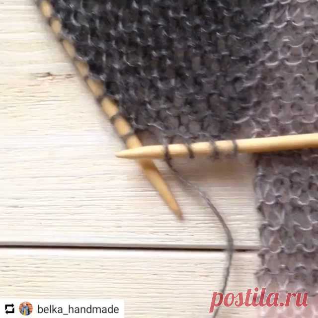 Спасибо огромное автору за видео урок: @belka_handmade 🤩🤩🤩❤️❤️❤️❤️❤️
• • •
♦️Соединение полотен платочной вязки в процессе вязания♦️
Поворачивайте свои устройства, смотрите и слушайте 🙌
Помимо очевидных преимуществ данного метода:
➕ совершенно плоское соединение, одинаковое с обеих сторон
➕ психологический комфорт: после завершения полосы сразу получается цельное полотно без дополнительных усилий
➕ подвижное и эластичное соединение под стать свойствам самой платочной в...