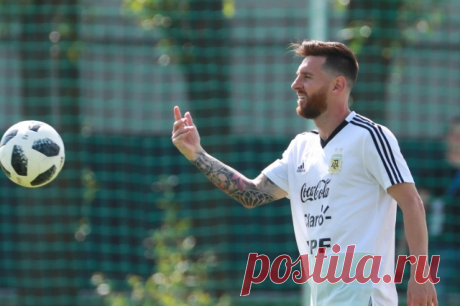 Стало известно, сколько будет зарабатывать Месси в клубе «Интер Майами». Последние два года аргентинец выступал за французский «Пари Сен-Жермен».