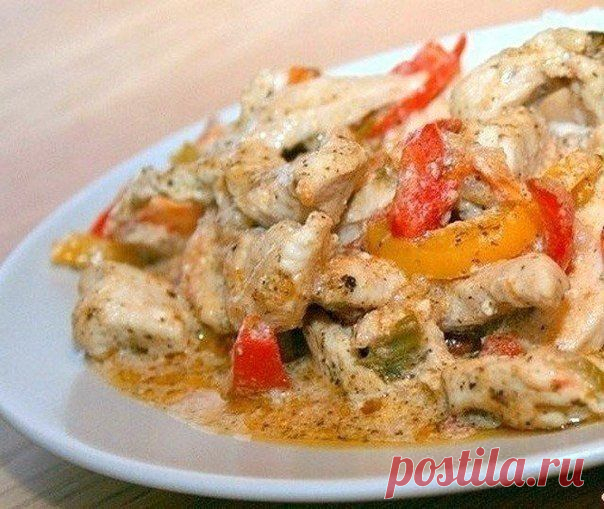 Свинина с овощами, тушеная в сливках