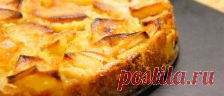 Творожная шарлотка с яблоками: рецепты на каждый день Творожная шарлотка с яблоками — довольно востребованный десерт. Описаны следующие варианты шарлотки: классическая, диетическая, в мультиварке, без муки.