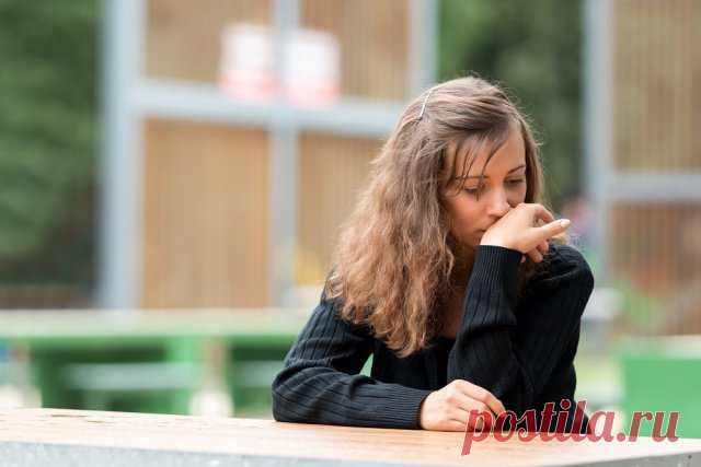 Чем отличается СОЦТРЕВОЖНОСТЬ от сниженной потребности в общении? Что такое ТРЕВОЖНОСТЬ? Страх общения с людьми. ЛЕЧЕНИЕ социальной личностной тревожности.
