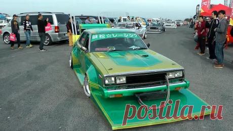 Почему машина лучше жены?
1. От машины есть немалая польза.
2. Машина делает то, о чём ты её попросил.
3. Машина дожидается тебя именно там, где вы договорились встретиться, и не имеет привычки опаздывать.
4. Машина надёжна и практически никогда не подводит.
5. Реклама автомобилей куда меньше врёт.
6. Если ты заботишься о машине – машина позаботится о тебе.
7. Когда у тебя нет денег, машина в состоянии потерпеть.
8. Машина не откажется выслушать, когда тебе действительно плохо.