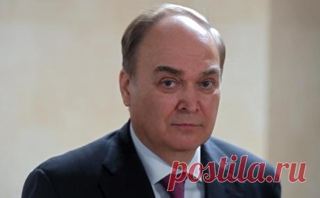 Посол Антонов предложил сократить число американских журналистов в России. Дипломат заявил, что репортеров из США в Москве «гораздо больше», чем российских в Соединенных Штатах, и призвал «проявить взаимность», сократив число американских журналистов в России