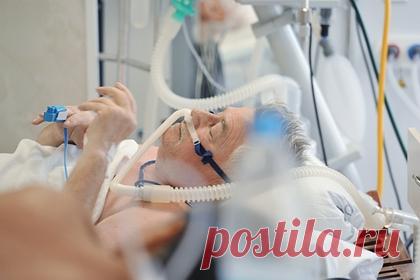 Минздрав рассказал об обновлении рекомендаций по лечению коронавируса. Главный внештатный специалист Минздрава России по инфекционным болезням Владимир Чуланов рассказал о готовящемся обновлении рекомендаций по лечению коронавируса. «Идут совещания в рабочих группах касательно принципа, который мы бы хотели заложить в лечение», — сказал он.