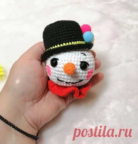 Игрушка на ёлку Снеговик крючком. Амигуруми схемы и описания. Автор: Ольга Зайцева-Дуденкова | IRINELY.ART