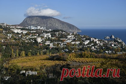 В Крыму ввели «желтый» уровень террористической опасности. На ряде объектов и муниципальных образований Крыма вводится высокий («желтый») уровень террористической опасности. Об этом в своем Telegram-канале сообщил глава полуострова Сергей Аксенов. Он уточнил, что данная мера будет действовать с 20:00 8 сентября до 20:00 23 сентября 2022 года.