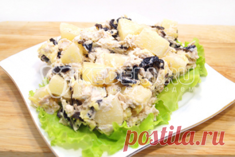 Салат с курицей и черносливом – Пошаговый рецепт с фото. Новогодние рецепты 2021. Вкусные рецепты с фото. Салаты на Новый год