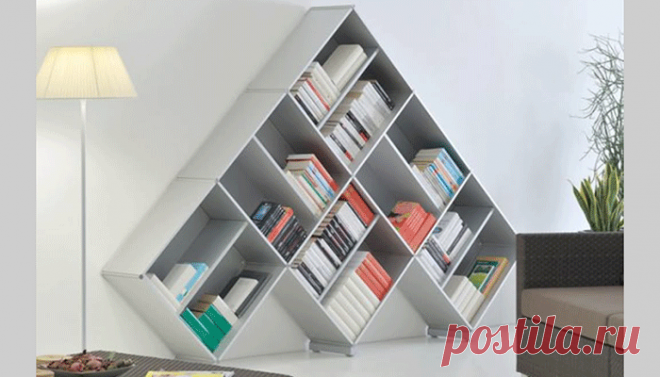 Книжные полки и шкафы как декоративные элементы