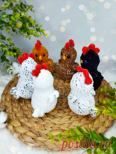 PDF Курочка Ряба крючком. FREE crochet pattern; Аmigurumi toy patterns. Амигуруми схемы и описания на русском. Вязаные игрушки и поделки своими руками #amimore - маленькая курочка к Пасхе, пасхальная курица из плюшевой пряжи, плюшевая птица.