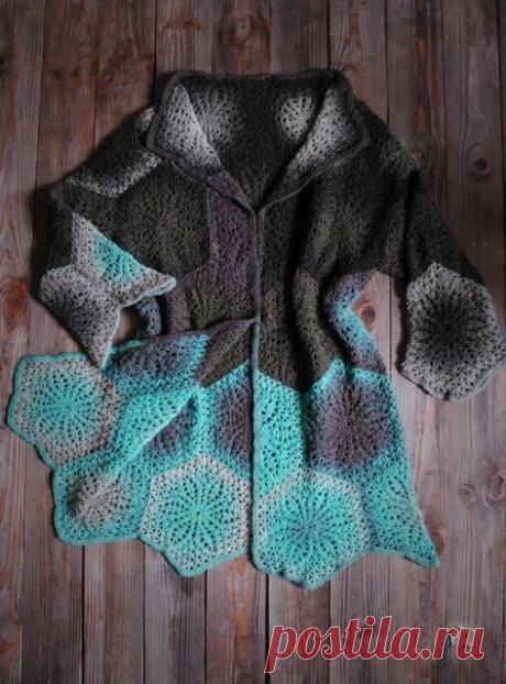 #вязаный_жакет@modnoe.vyazanie
Необычный жакет. Схема.