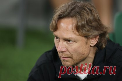 Карпин прокомментировал поражение «Ростова» в матче с «Краснодаром». Главный тренер Карпин прокомментировал поражение «Ростова» в матче с «Краснодаром» в 11-м туре Российской премьер-лиге (РПЛ). «Идеальный первый тайм был, лучший за все время, наверное. Второй тайм — не скажу что плохой, но пропускаем вот такие голы. Дебильные, я бы назвал. После аута и углового», — объяснил Карпин.