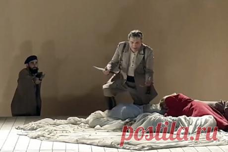 В Грозном состоялась премьера «Отелло» на чеченском языке. В Грозном начался фестиваль национальных театров «Федерация», который открылся премьерой «Отелло» на чеченском языке. Работа над спектаклем велась три месяца, а его режиссером выступил Роман Мархолиа. Уточняется, что фестиваль собрал коллективы из 12-ти регионов. Он продлится до 19 сентября.