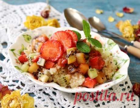 Киноа с кокосовым молоком и клубникой , с ингредиентами: киноа, кокосовое молоко, сахар коричневый, киви, клубника