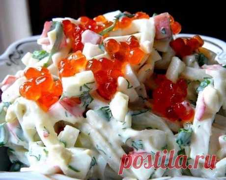 КУХНЯ | КУЛИНАРИЯ | РЕЦЕПТЫ в Instagram: «Три простых салатика с кальмарами🥗 ⠀ 1. Салат «Мартовский» ⠀ Ингредиенты: - 500 грамм кальмаров - 5 свежих огурчиков; - банка…»