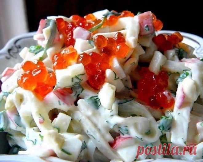 КУХНЯ | КУЛИНАРИЯ | РЕЦЕПТЫ в Instagram: «Три простых салатика с кальмарами🥗 ⠀ 1. Салат «Мартовский» ⠀ Ингредиенты: - 500 грамм кальмаров - 5 свежих огурчиков; - банка…»