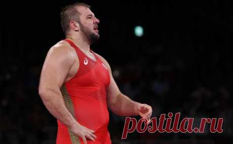 Российский борец греко-римского стиля Семенов стал чемпионом Европы. В финальном поединке в весовой категории до 130 кг двукратный бронзовый призер Олимпийских игр победил турка Рызу Каяалпа и не дал тому стать 13-кратным чемпионом Европы