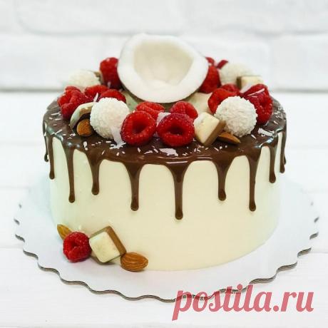 У нас сегодня сразу 10 именинниц!