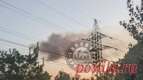 На промышленном предприятии в Кривом Роге валит сильный дым. В городе Кривой Рог в Днепропетровской области Украины валит сильный дым с территории коксохимического завода. Об этом сообщает украинское издание &quot;Страна&quot; в Telegram-канале. Отмечается, что город затянуло смогом и неприятным ...
