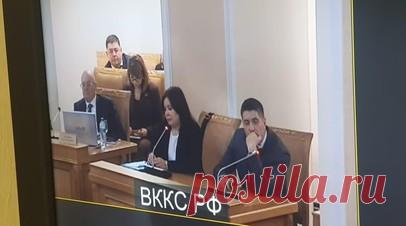 ВККС разрешила возбудить дело против мордовского судьи Круглова. Высшая квалификационная коллегия судей России (ВККС) санкционировала возбуждение уголовного дела в отношении судьи Вячеслава Круглова из Мордовии, который назначил слишком мягкий срок виновнику смертельного ДТП. Читать далее