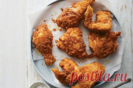 👌 Сочная жареная курочка с хрустящей корочкой: секрет приготовления, рецепты с фото Вкусный рецепт Сочная жареная курочка с хрустящей корочкой: секрет приготовления, пошаговый, с фото и отзывами 👍 Блюда из курицы, Жареная курица, Блюда из перца, Блюда с чесноком, Что можно сделать из муки