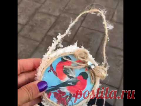Новогодние игрушки своими руками. Поделки из крышек.