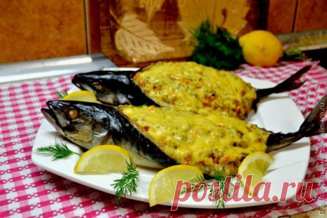 Запеченная скумбрия с начинкой