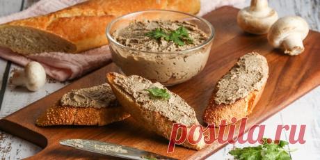 Паштет из куриной печени с грибами: рецепт - Лайфхакер