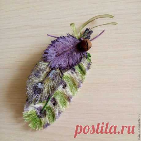 ​Пёрышки из растрепанной ткани
