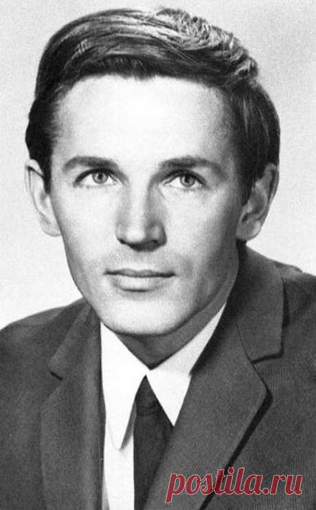 Два брака Станислава Любшина: Почему крепкий семьянин через 40 лет ушёл из семьи и начал новый отсчёт времени