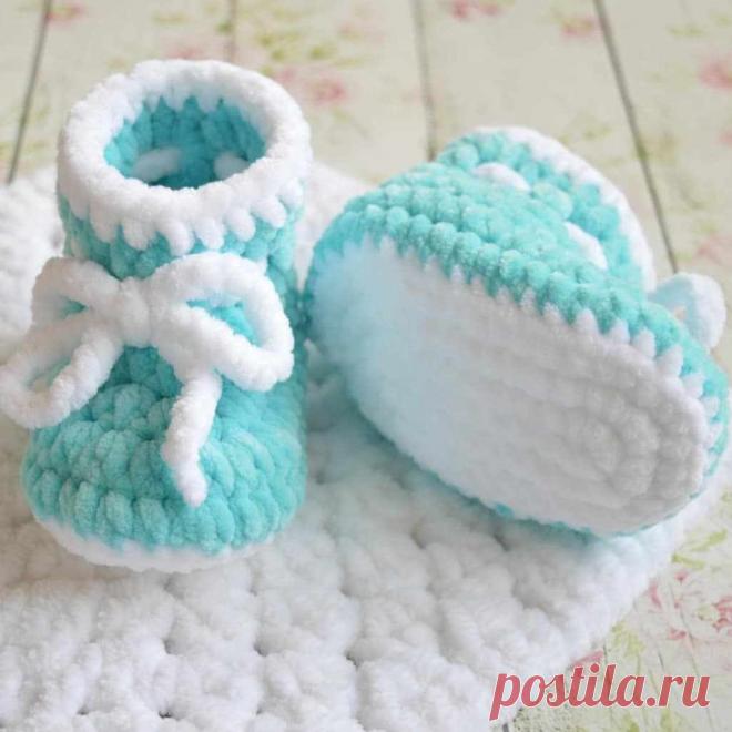 Пинетки для мальчика описание крючком Пошаговые мастер-классы по шитью своими руками, вязанию, рукоделию, декорированию, швейные мастер-классы для начинающих, фото и видеоуроки.