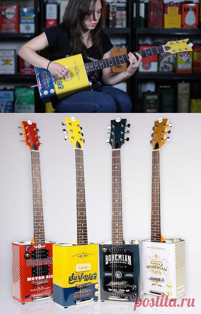 Электрическая гитара из металлолома