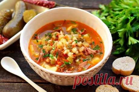 Рассольник с перловкой и солеными огурцами – 6 классических рецептов