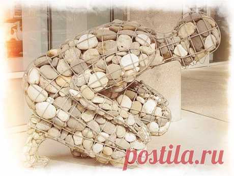 Связь болезней человека с чертами его характера

Все болезни, какие только существуют, всегда связаны с какими-то плохими чертами характера. Имея неправильные взгляды на жизнь, сначала мы плохо воздействуем на разум и ум, но, как следствие, всегда серьезно страдает и телесное здоровье. 
Ниже приводится классификация связи черт характера человека с болезнями:

Алчность - острые процессы в организме, булемия, онкология
Антагонизм - мигрени, сахарный диабет, воспалительные пр...