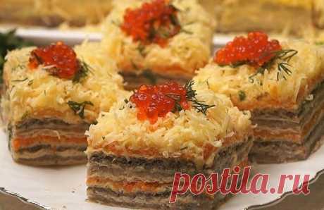 Закусочный вафельный торт с сельдью и грибами | Самые вкусные кулинарные рецепты