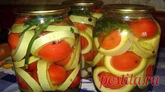 Консервированные помидоры в кабачках «Сатурн» 
Это настолько интересное и оригинальное блюдо. Его внешний вид просто приводит в неподдельный восторг! Вкус кабачков с помидорами очень гармоничен, кабачки полностью насыщаются вкусом помидоров, пропитываются маринадом и получаются необычайно вкусно! 
Ингредиенты: 
Помидоры мелкие — 2 килограмма; 
кабачки — 1,5 килограмма; 
сахар — 50 грамм; 
уксус 6% — 50 грамм; 
соль — 50 грамм; 
листья вишни — 3 штуки; 
один листок хрена; 
лавровый лист — 2 ли