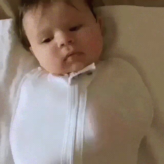 Всё...! Я выспался! Снимайте свою пелёнку!