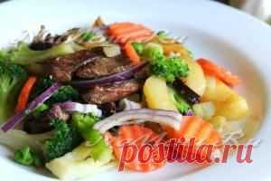 Овощное рагу с мясом в мультиварке