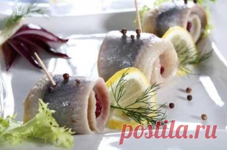 Вкусная селёдка быстрого приготовления
Сельдь полезна. Это единственная рыба, которую не могут подделать ни китайцы, ни другие предприниматели пищевой промышленности.
Вчера на базаре зашел в магазинчик знакомой, купить продуктов, чтобы пополнить холодильник.
Показать полностью…