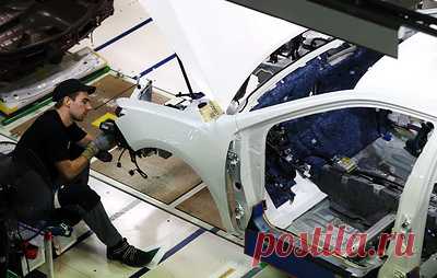 Toyota объявила о прекращении производства автомобилей в России. Корпорация реструктуризирует представительство в Москве для поддержки розничных сетей и обеспечения постоянного обслуживания клиентов в России