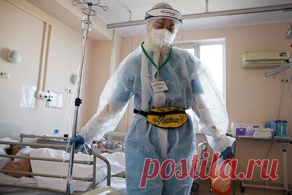 Математик спрогнозировал продолжительность спада заболеваемости коронавирусом. Спад заболеваемости COVID-19 в России продлится всю весну. Такую эпидемиологическую обстановку спрогнозировал руководитель Центра компетенций НТИ СПбПУ, руководитель рабочей группы по математическому моделированию и прогнозированию COVID-19 Алексей Боровков, его цитирует ТАСС.