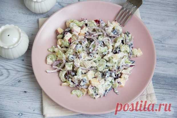 Салат с курицей, сельдереем и клюквой – простой и вкусный рецепт с фото (пошагово)