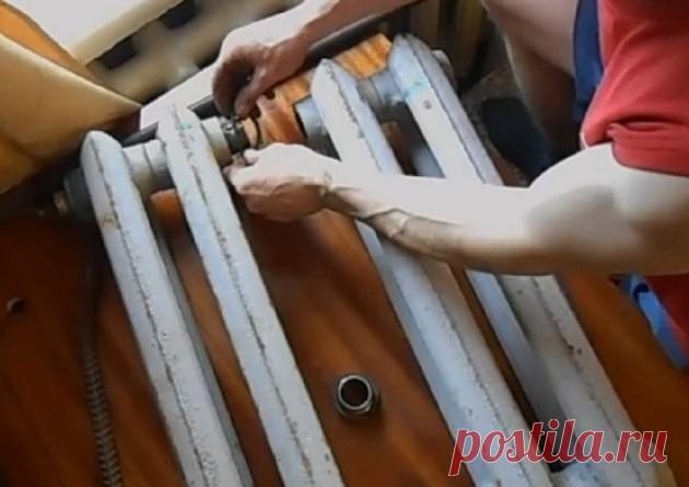 Как быстро без ключа разъединить старый чугунный радиатор отопления | Деревянный ЧПУшник Пульс Mail.ru