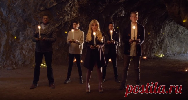 Шикарная рождественская песня Pentatonix. До мурашек!  

Акапельное исполнение песен требует особых певческих талантов, чем и известная группа Pentatonix. У этих пятерых молодых людей вышло несколько клипов с подобным...