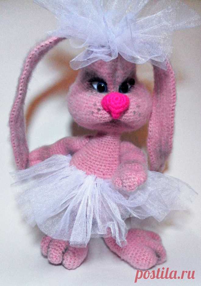 PDF Пампуша. FREE amigurumi crochet pattern. Бесплатный мастер-класс, схема и описание для вязания амигуруми крючком. Вяжем игрушки своими руками! Зайка, кролик, заяц, зайчик, rabbit, hare, bunny, hase, lebre, lapin, coelhinho. #амигуруми #amigurumi #amigurumidoll #amigurumipattern #freepattern #freecrochetpatterns #crochetpattern #crochetdoll #crochettutorial #patternsforcrochet #вязание #вязаниекрючком #handmadedoll #рукоделие #ручнаяработа #pattern #tutorial #häkeln #amigurumis