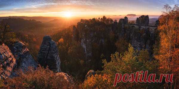 Autumnal Paradise by Daniel Gastager / 500px