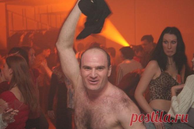 Едем, едем в соседнее село на дискотеку... 20 фото самых крутых деревенских тусовок.