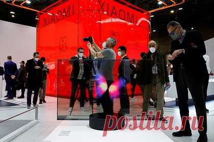 Xiaomi представила новые флагманские смартфоны. Xiaomi представила новую серию флагманских смартфонов 12T. В линейку вошли два аппарата. Базовое устройство Xiaomi 12T имеет 6,67-дюймовый AMOLED-дисплей с разрешением 2712х1220 пикселей и поддержкой частоты 120 герц. Топовый девайс серии — Xiaomi 12T Pro — отличается наличием флагманского чипа Snapdragon 8+ Gen 1.