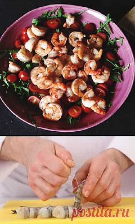Салат с креветками, рукколой и помидорами черри рецепт – салаты